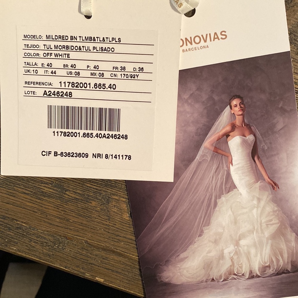 NEW-Pronovias wedding dress- “Mildred” size 8 - Picture 6 of 12